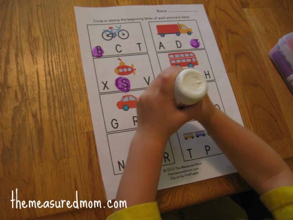 儿童冲压运输工作表