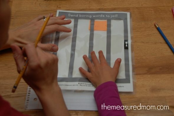 想要帮助年轻作家建立词汇量?试试这个有创意的课程:把无聊的单词关进监狱!