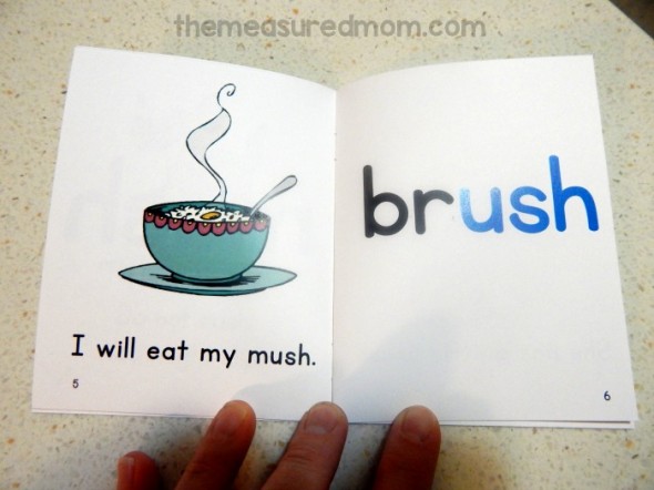 得到这个免费的phonics读者阅读ush, unch, ump, ust, ung,和unk单词!