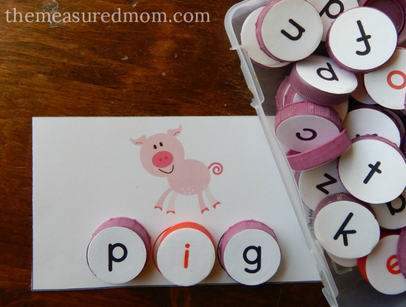 Looking for a hands-on spelling activity? Print these free mats for practice spelling short i words. 找一个实践拼写活动?打印这些免费垫子练习拼写短i字。