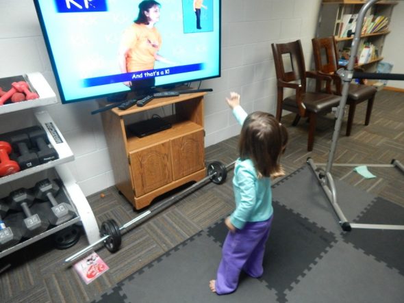 幼儿喜欢学习字母!这是2岁时的动手信D活动的集合!