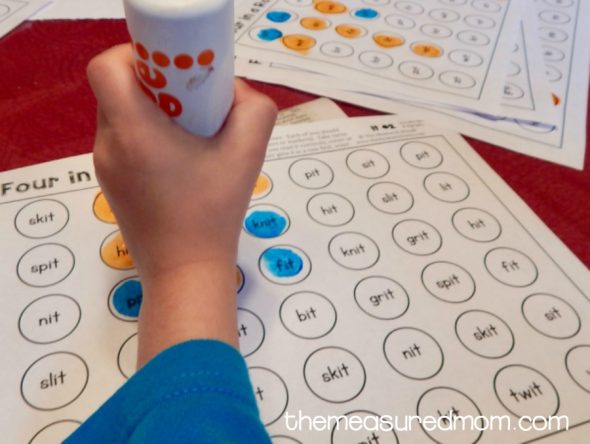 获得我们的免费四排游戏阅读短i字!