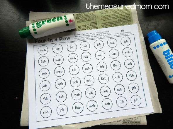 抓住这套13个免费游戏给孩子们练习阅读短路的家庭话!