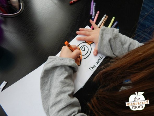 打印这些简单的情人节读者,为您的学生刚刚开始阅读。他们有三个难度!