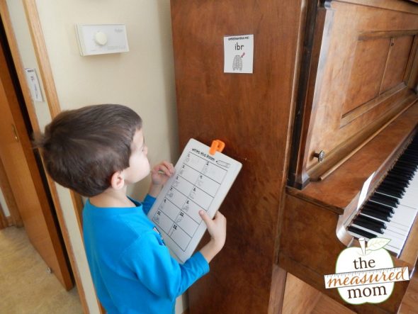 Print this free write the room activity for short i words - in three levels of difficulty!