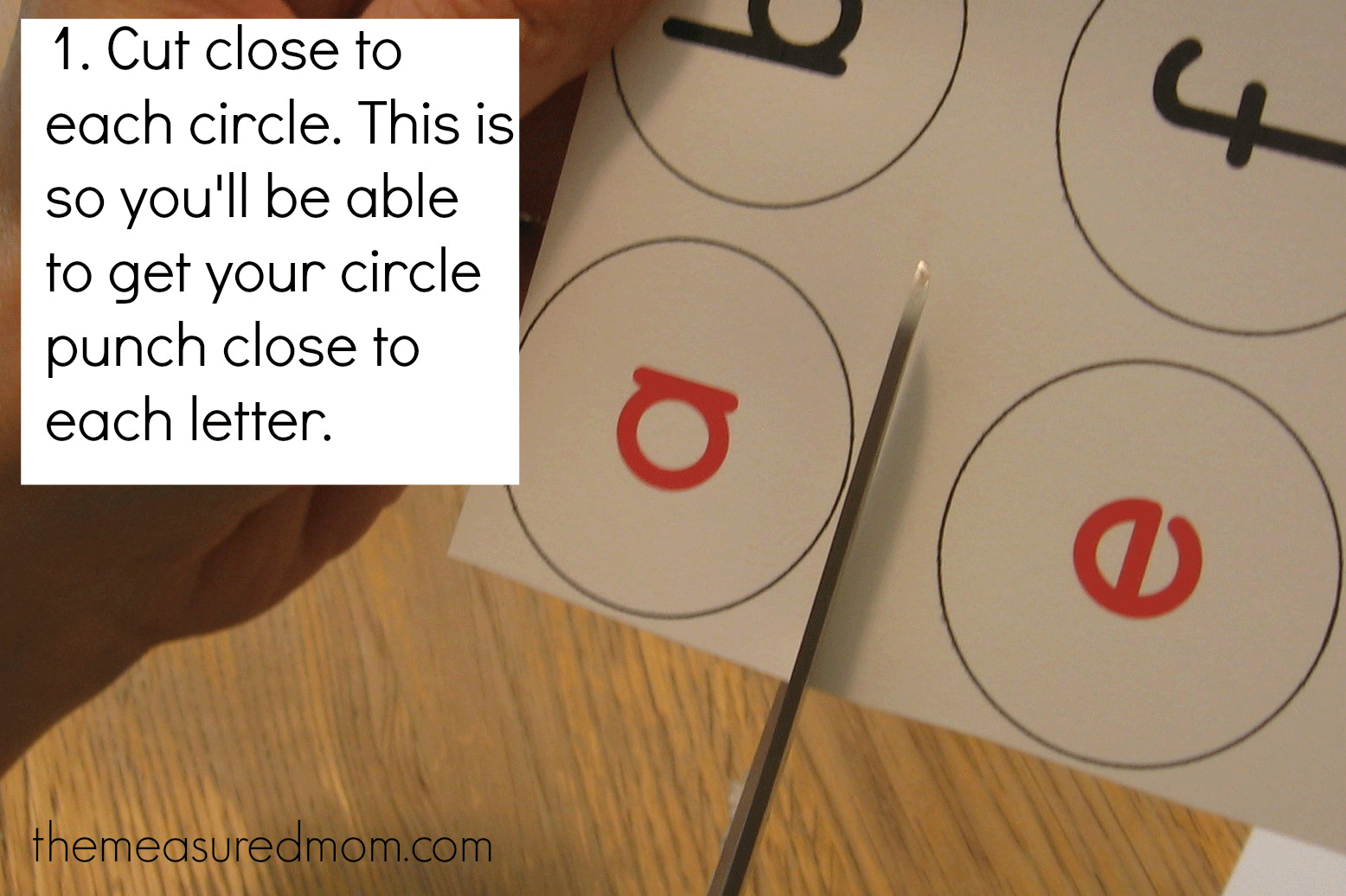 如何制作牛奶帽字母