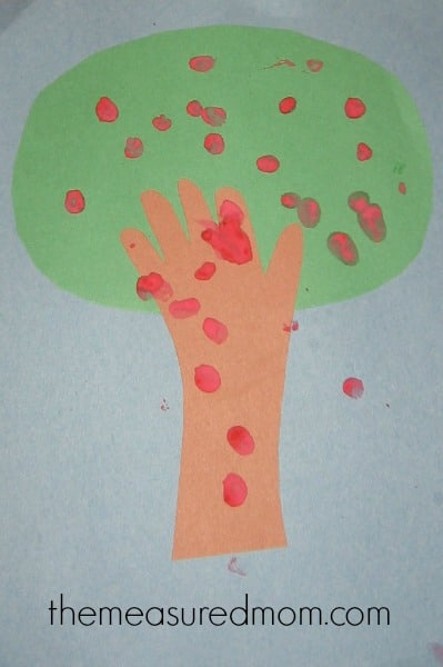 寻找幼儿园的手工艺吗？您将在这篇文章中找到9个有趣的项目！