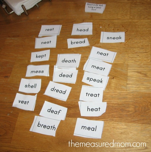 查看此免费课程与拼写EA单词的印刷品。