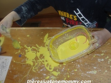 corn-starch-and-water-experiment