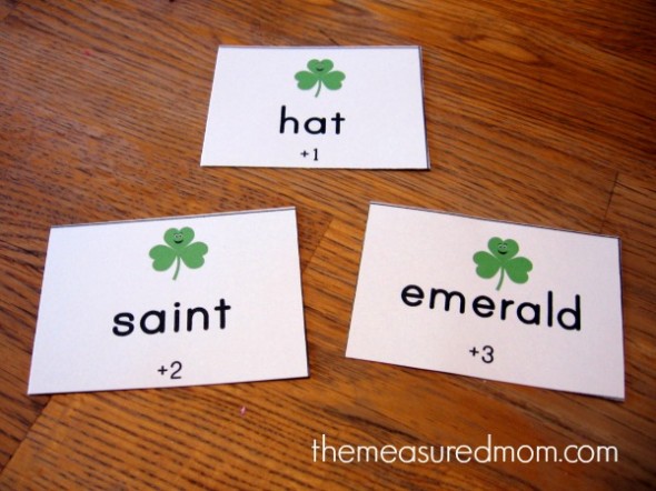 寻找圣帕特里克节拼写活动？免费打印此游戏 - 并为任何单词列表使用它！
