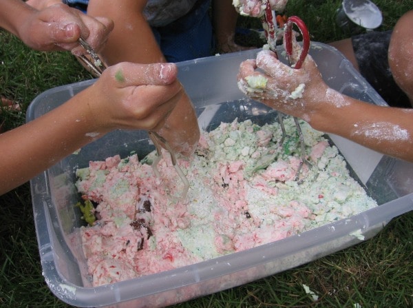 柔软的恐龙挖掘