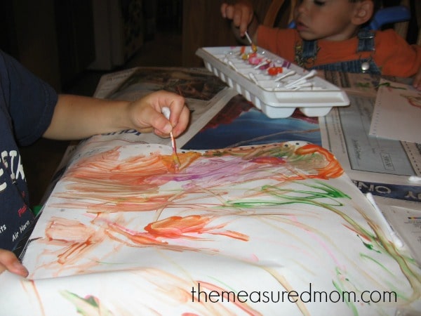 我们在为学龄前儿童制作这些四个字母Q的工艺品时很开心。