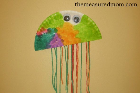 看看我们为学龄前儿童制作的各种有趣的字母J工艺品吧!