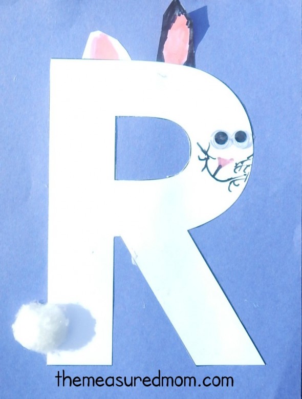 我们为幼儿园准备了各种各样的字母R工艺品和艺术项目!