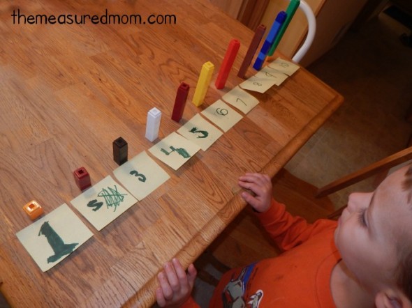 寻找创造性的unifix立方体活动?我们有模式、加法、乘法入门……和更多!全部免费。