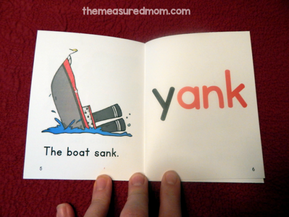 寻找一种专注于和，灰，放大器，ang，atch和ank字的方法？这些免费可打印的拼音书籍就是这件事！