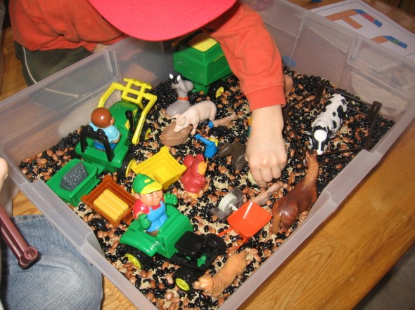 寻找一些有趣的感觉扮演想法吗？我们有26  - 一个字母表的每个字母！