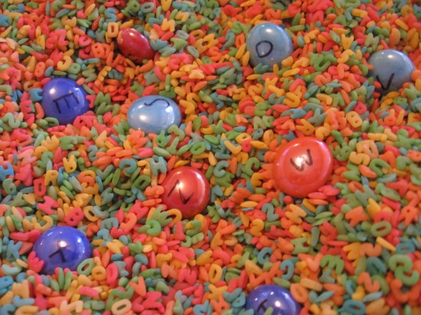 寻找一些有趣的感觉扮演想法吗？我们有26  - 一个字母表的每个字母！