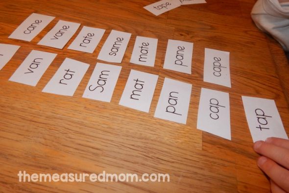 打印这些免费卡片以获得一个伟大的静音E活动！