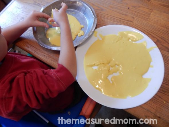 我们有工艺品，数学活动，免费打印，书单和更多-这是一个巨大的字母D活动集合!