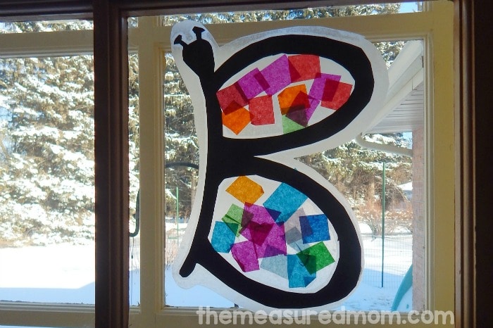 寻找有趣的，实践信B活动与您的学龄前儿童有关吗？我们有一个吨！免费打印可包含！