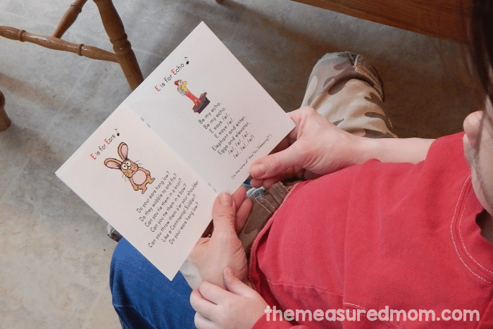 寻找幼儿园的字母E活动?我们有免费的印刷品，书籍，工艺品，还有更多!