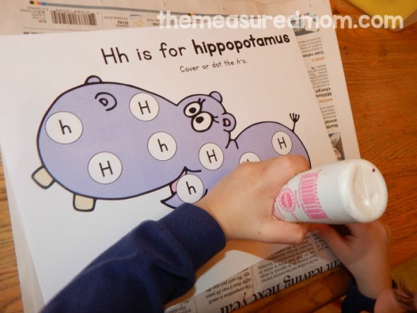 我们有一个巨大的乐趣信H活动，为学龄前儿童 - 他们是免费的！