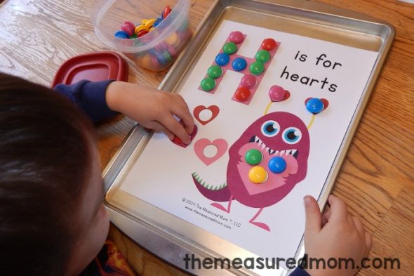 我们有一个巨大的乐趣信H活动，为学龄前儿童 - 他们是免费的！