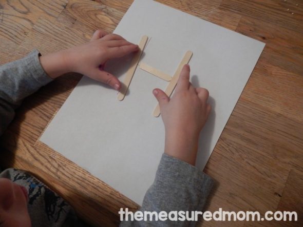 我们有一个巨大的乐趣信H活动，为学龄前儿童 - 他们是免费的！