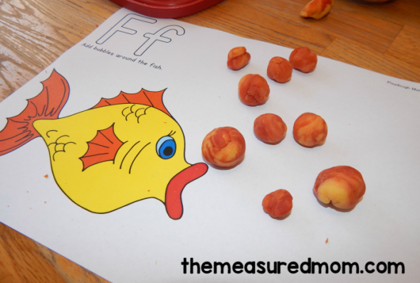 这篇文章有各种各样的乐趣，动手（和自由！）信函F活动。