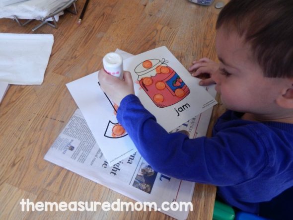 在为幼儿园找字母J的活动吗?我们有手工艺品、书籍等等!