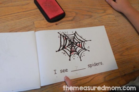 查看这些实践，为幼儿园提供创意信的活动 - 与免费印刷品的链接！