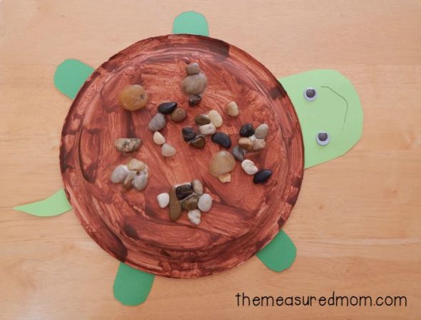 看看幼儿园的这个乐趣的各种各样的乐趣活动！书籍，工艺品，信箱和更多！