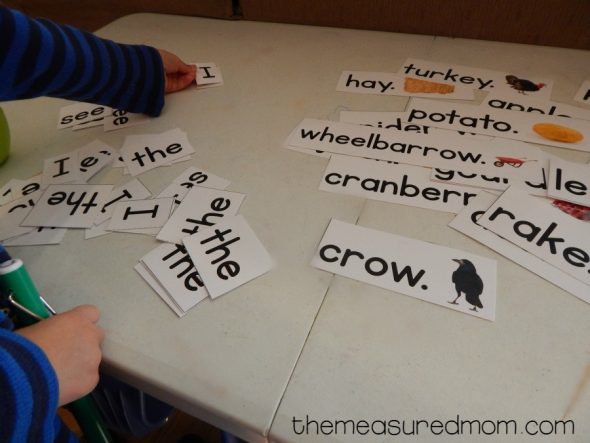 需要一个秋天阅读活动？打印这些秋季汇编句子！