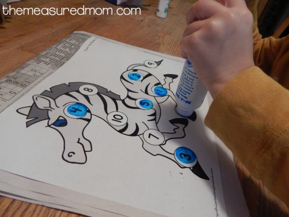 查看我们的学龄前儿童字母Z活动的集合 - 带有免费印刷品的链接！