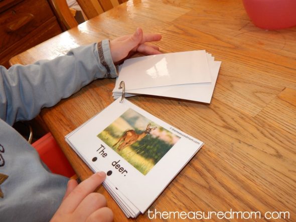 打印活动的这种概念与森林动物主题相吻合。