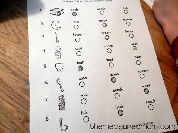 我喜欢在这个oo单词工作表包中的各种oo单词活动!