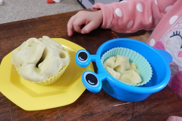 2岁儿童的字母M活动