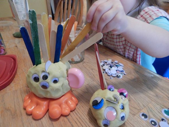 2岁儿童的字母M活动