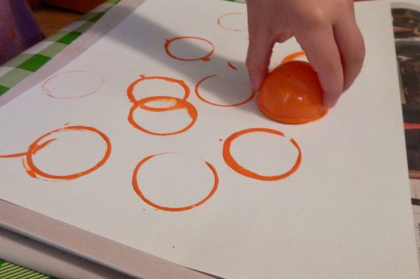 为2岁的孩子尝试这些有趣的字母E活动!