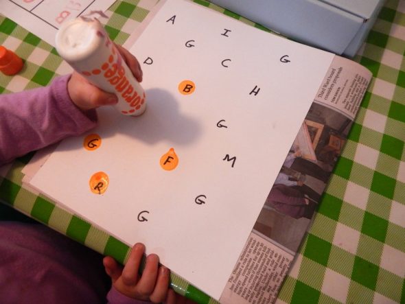 这些针对两岁儿童的字母G活动对幼儿学习字母表很有帮助!