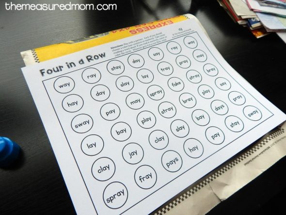 下载这套三个没有准备游戏，以便阅读AI和AY单词！