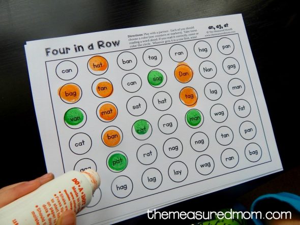 抓住这21个免费的游戏，帮助孩子练习阅读简短的一个单词!