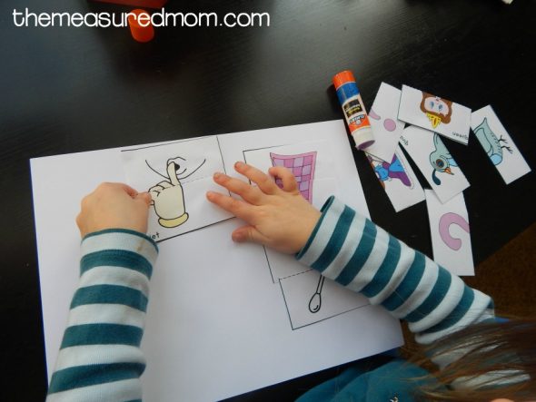 给2岁的孩子试试这些简单的字母Q活动吧!