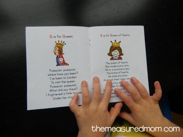 给2岁的孩子试试这些简单的字母Q活动吧!