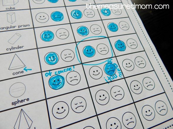 下载这些免费的3D形状工作表！