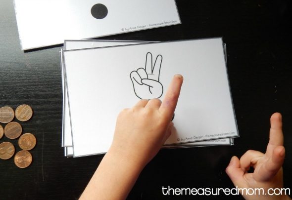 教育学龄前儿童用这些免费的可打印计数垫数达到十个！