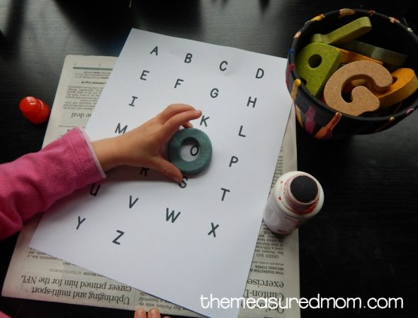 为2岁儿童准备的字母Y活动