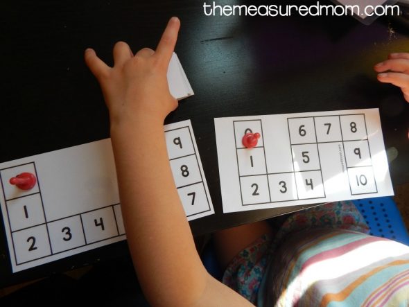 为学龄前儿童提供一系列简单的数量。只是打印和玩！