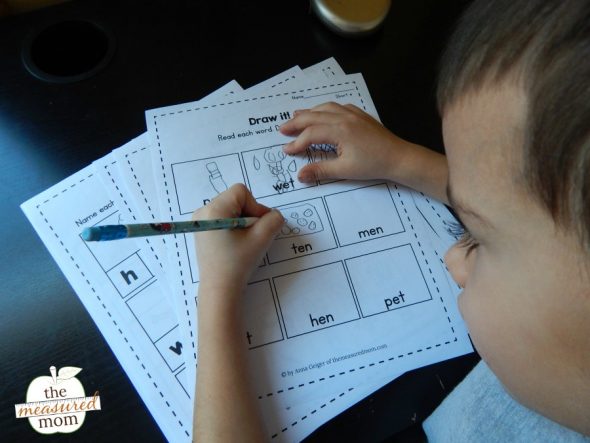 抓住这套免费的短e工作表！